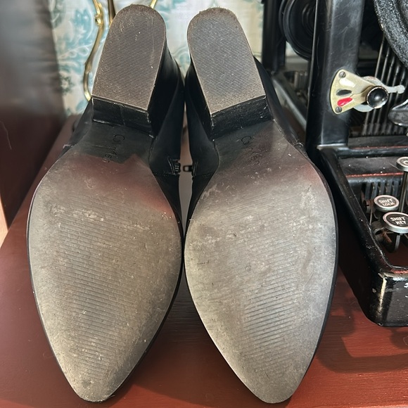 Calvin Klein Black Leather Ankle Boots - Picture 6 of 7